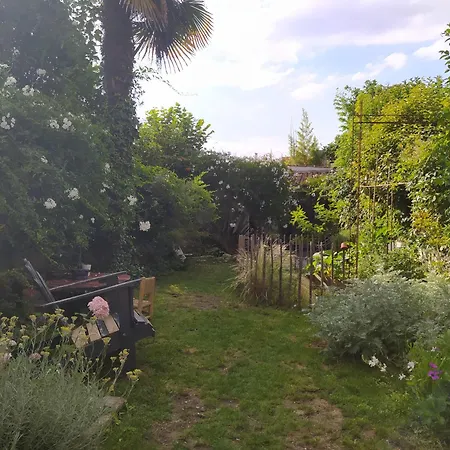 Maison Typique Avec Jardin, Proche Pont De Pierre Bordeaux